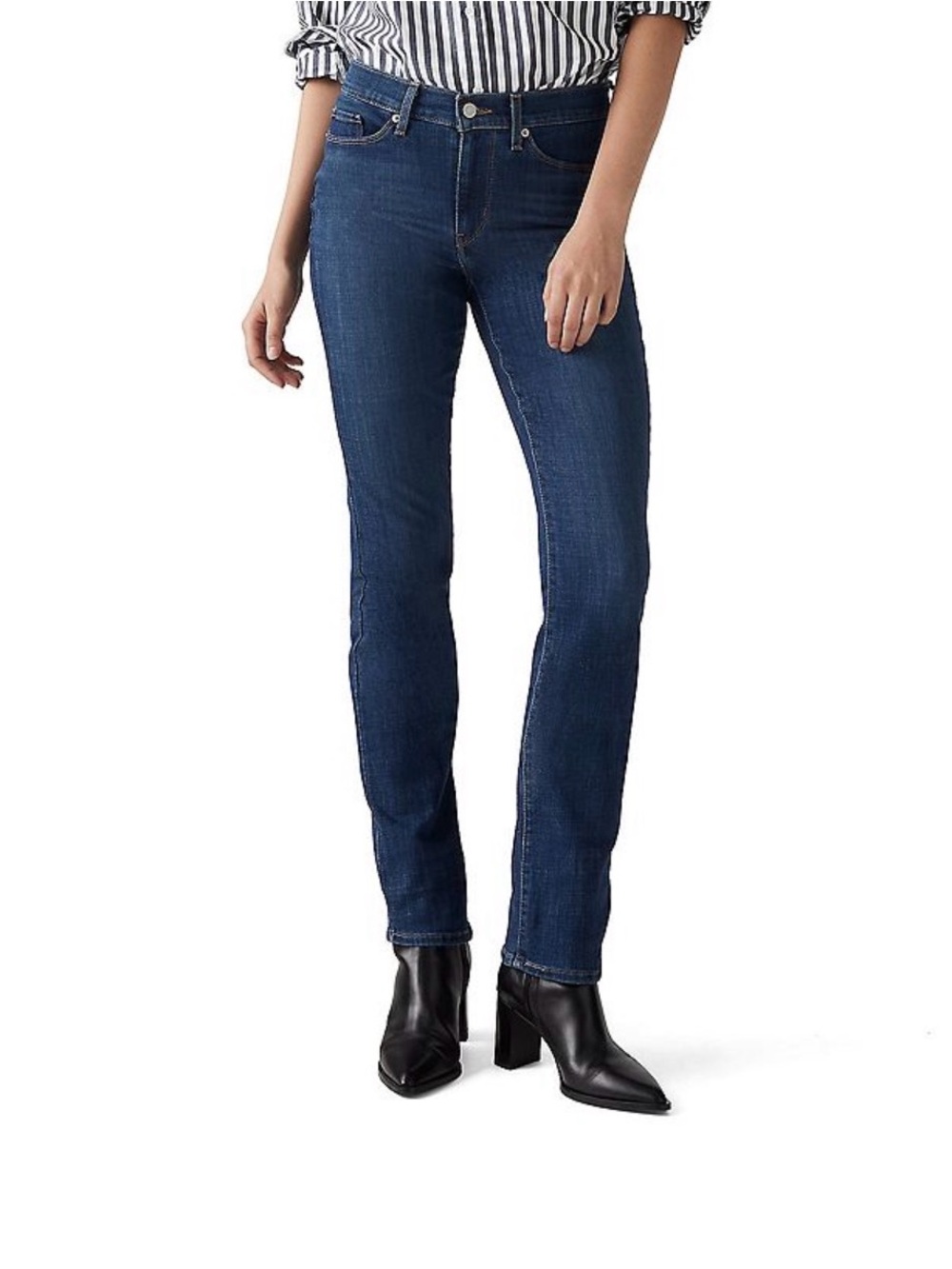 Levi’s Women’s Classic Straight Leg Jeans - Blue - 27x32